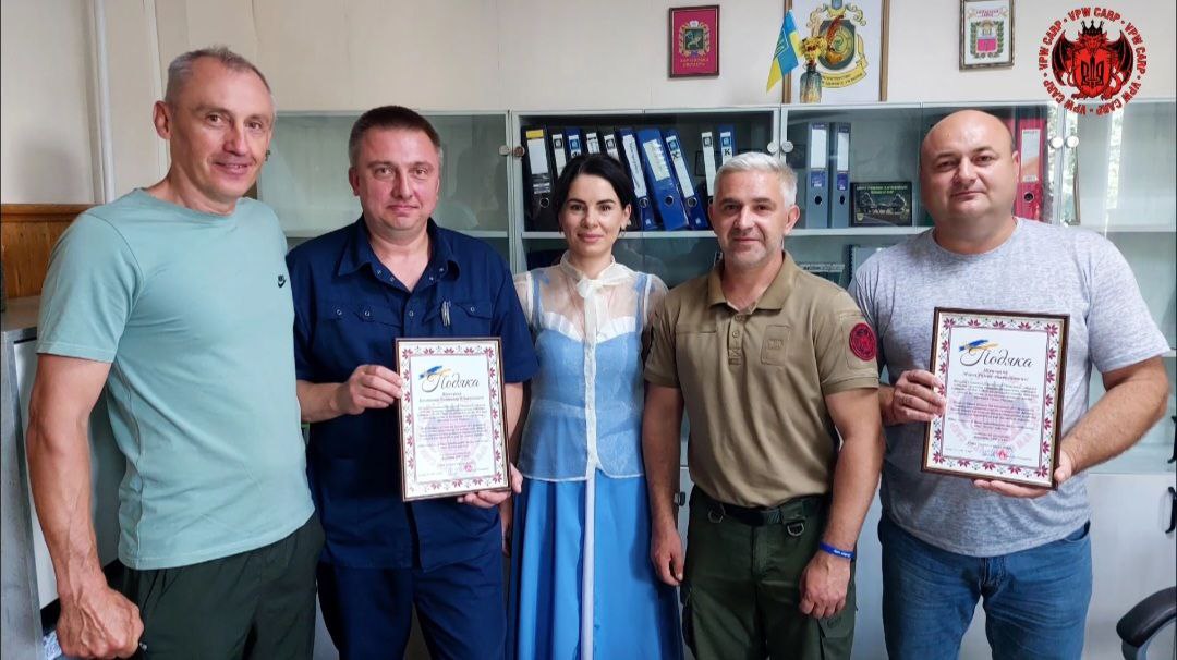 Це медаль всім Вам, усім тим, хто не перестає  допомагати нашим                                захисникам! Щиро вдячний Вам друзі за допомогу нашим військовим!